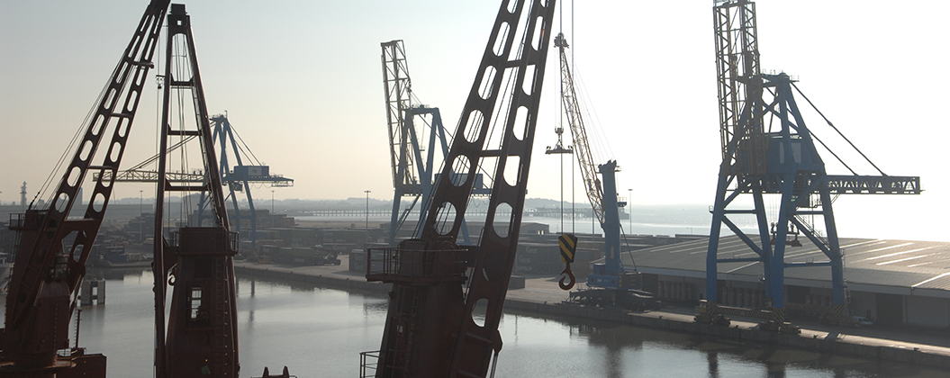 Major investment in port equipment in the Humber ports